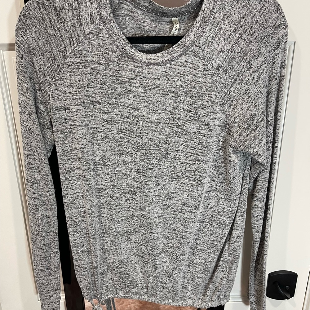 Color Thread gray knit, sweater, size medium